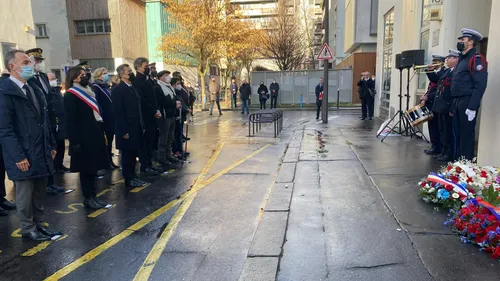 Sept ans après, hommage aux victimes des attentats contre Charlie...